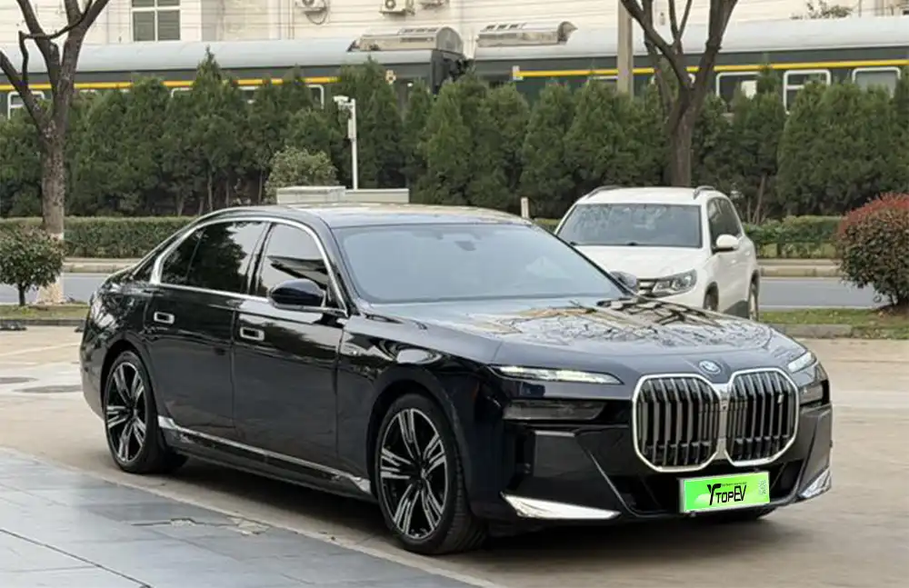 BMW i7 2023 eDrive50L de segunda mano, paquete de lujo.