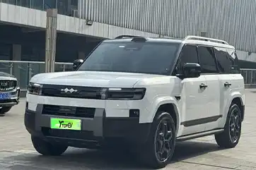 Titanium 7 PHEV de 2025 de segunda mano, 190 km/h, tracción a las cuatro ruedas, versión Ultra