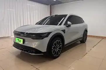 ZEEKR 7X modelo 2025 usado, versión de tracción trasera de largo alcance con batería de 100 kWh y sistema de conducción inteligente.