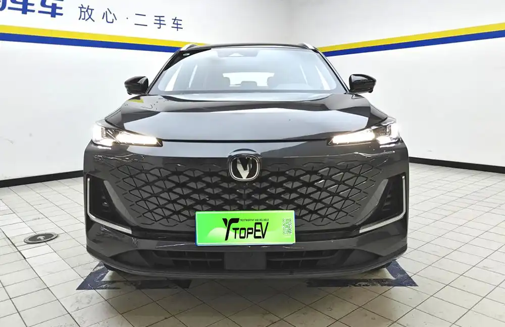 Changan CS55 PLUS 2024 usado, tercera generación, 1.5T DCT, versión premium.