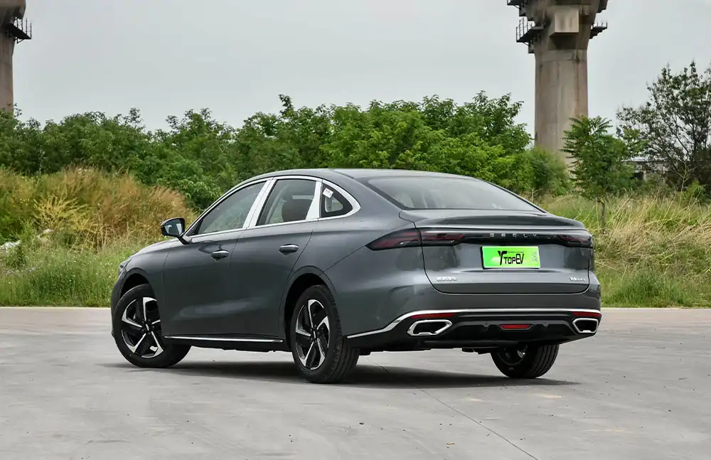 Geely Emgrand i-HEV 2027