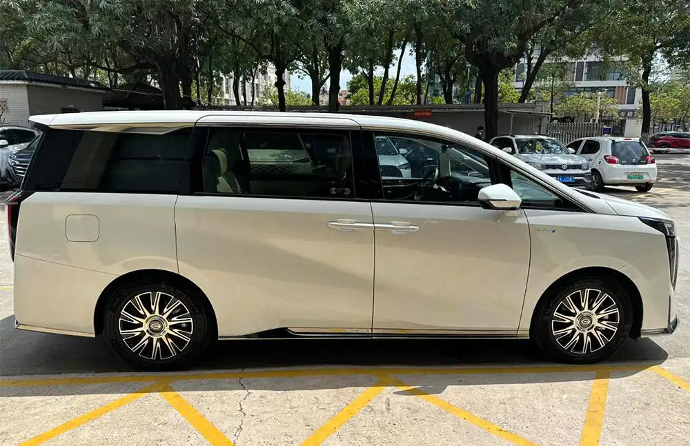 GAC Trumpchi E9 PHEV 2023 2.0TM MAX usado