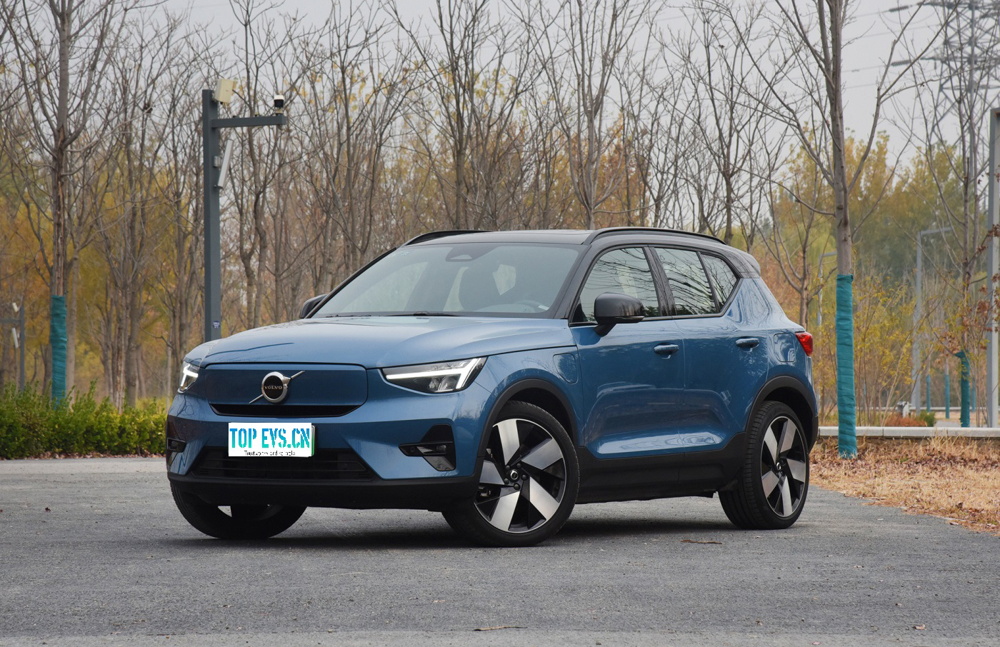 VOLVO XC40 EV