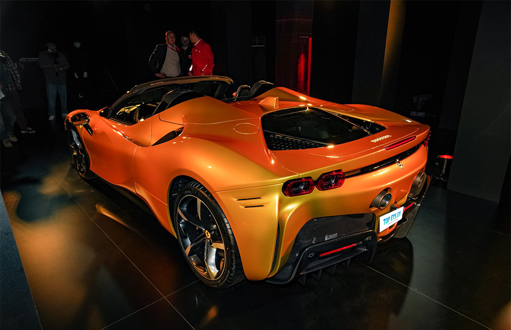 Ferrari SF90
